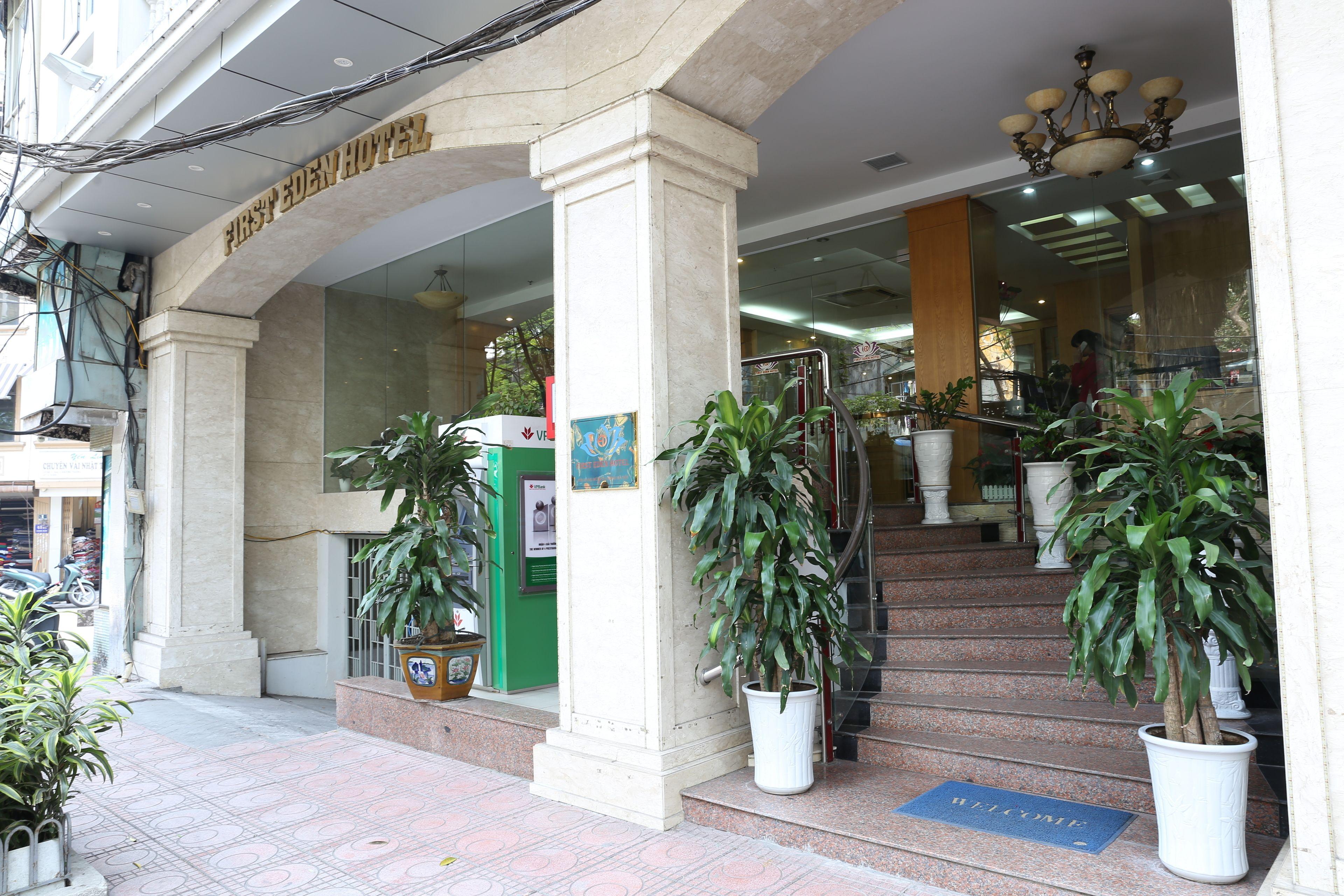 First Eden Hotel - Hang Bun, Hanoi